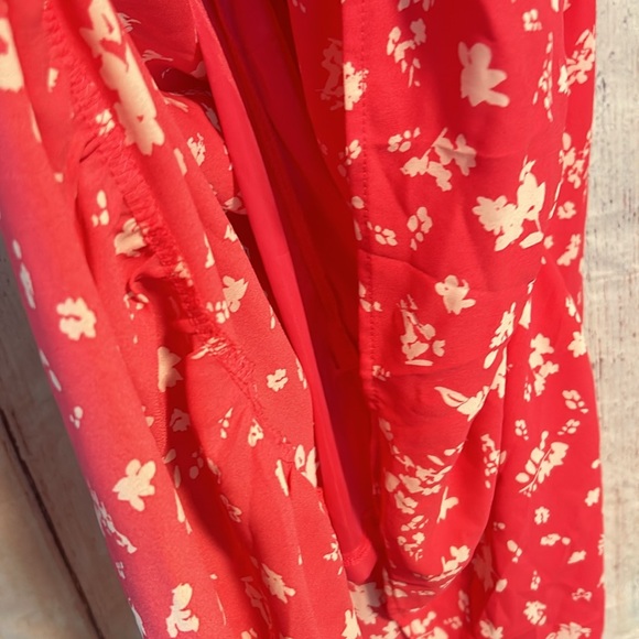 NWT Pink Floral midi Dress from Sienna Sky - Picture 8 of 9